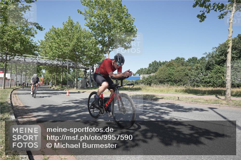 09.08.2026 - GEWOBA Citytriathlon Bremen Michael Burmester http://msf.ph/oto/9957590 09.08.2026 13:13:44 Radfahren 568, 759, 763, 840, 871, 1156 meine-sportfotos.de