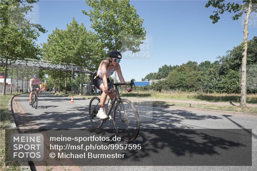 09.08.2026 - GEWOBA Citytriathlon Bremen Michael Burmester http://msf.ph/oto/9957595 09.08.2026 13:13:55 Radfahren 763, 840, 897, 938, 970, 1012, 1156 meine-sportfotos.de