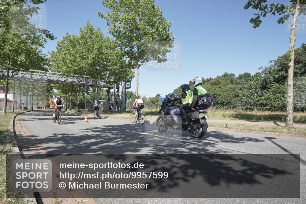 09.08.2026 - GEWOBA Citytriathlon Bremen Michael Burmester http://msf.ph/oto/9957599 09.08.2026 13:14:03 Radfahren 840, 897, 938, 970, 1012 meine-sportfotos.de