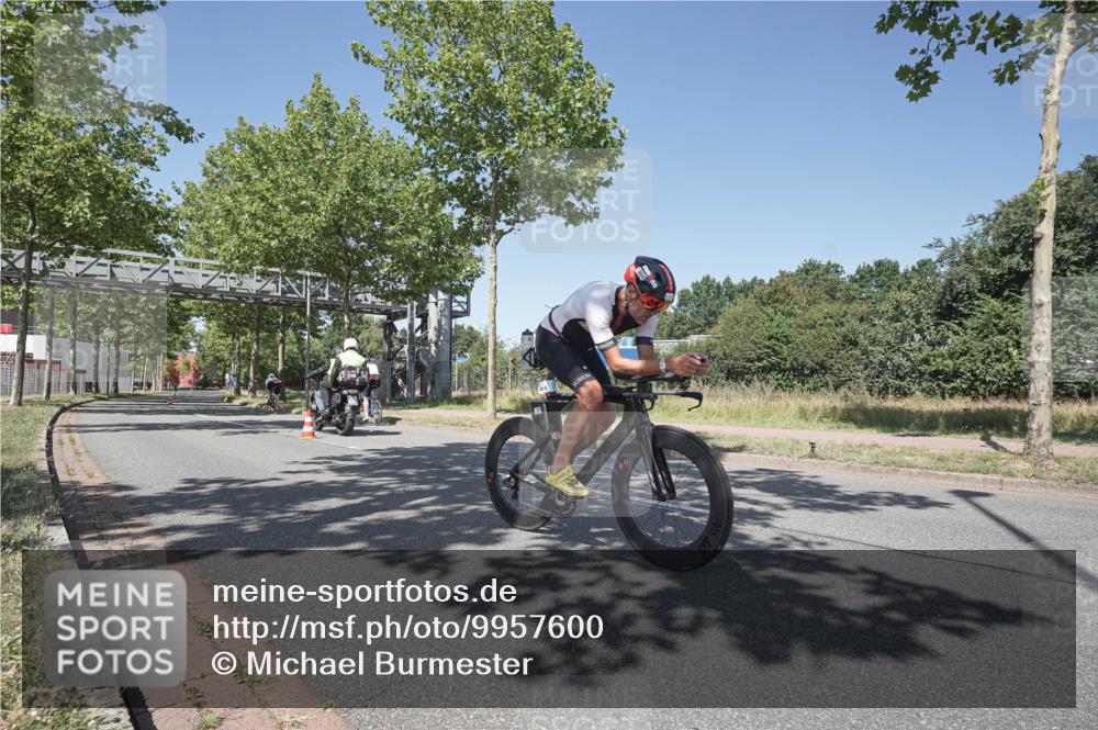 09.08.2026 - GEWOBA Citytriathlon Bremen Michael Burmester http://msf.ph/oto/9957600 09.08.2026 13:14:03 Radfahren 840, 897, 938, 970, 1012 meine-sportfotos.de
