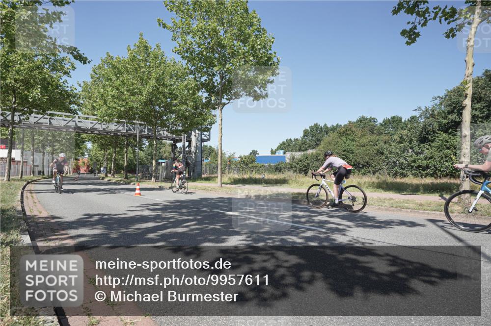 09.08.2026 - GEWOBA Citytriathlon Bremen Michael Burmester http://msf.ph/oto/9957611 09.08.2026 13:14:36 Radfahren 872 meine-sportfotos.de