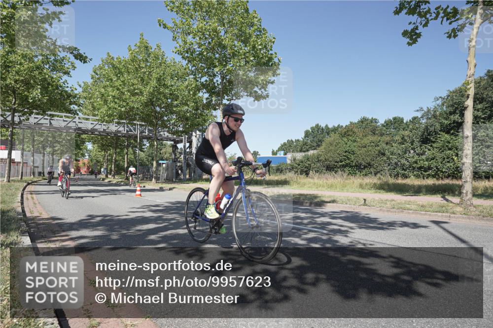 09.08.2026 - GEWOBA Citytriathlon Bremen Michael Burmester http://msf.ph/oto/9957623 09.08.2026 13:15:06 Radfahren 565, 653, 762, 948, 1017, 1136 meine-sportfotos.de