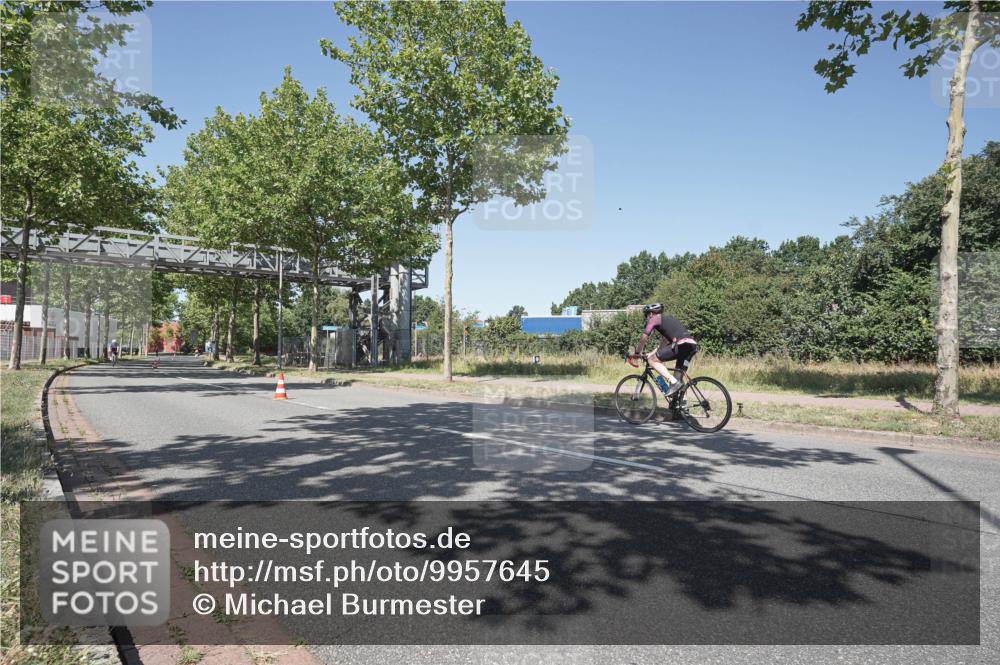 09.08.2026 - GEWOBA Citytriathlon Bremen Michael Burmester http://msf.ph/oto/9957645 09.08.2026 13:15:58 Radfahren 637, 838, 954 meine-sportfotos.de