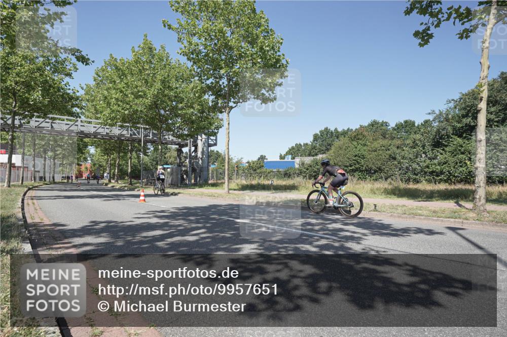 09.08.2026 - GEWOBA Citytriathlon Bremen Michael Burmester http://msf.ph/oto/9957651 09.08.2026 13:16:18 Radfahren 886, 919, 976 meine-sportfotos.de