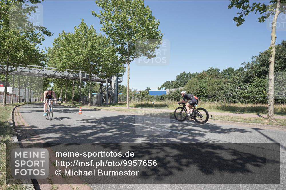 09.08.2026 - GEWOBA Citytriathlon Bremen Michael Burmester http://msf.ph/oto/9957656 09.08.2026 13:16:37 Radfahren 733, 780, 886, 998 meine-sportfotos.de
