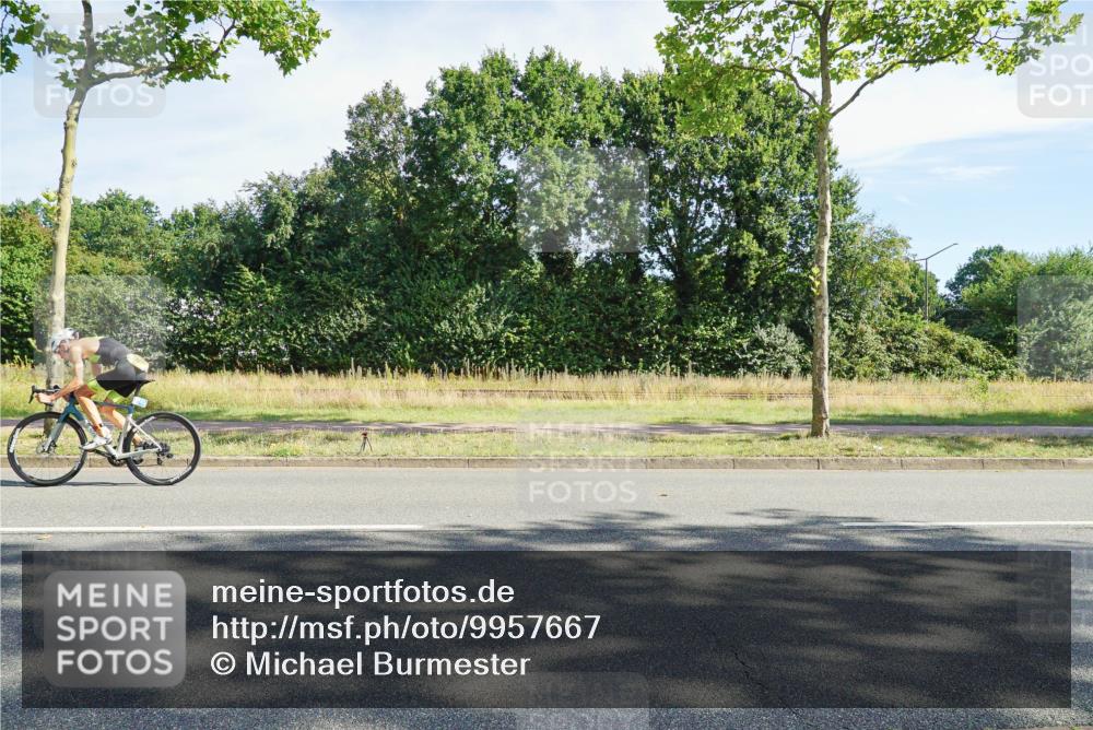 09.08.2026 - GEWOBA Citytriathlon Bremen Michael Burmester http://msf.ph/oto/9957667 09.08.2026 10:16:28 Radfahren  meine-sportfotos.de