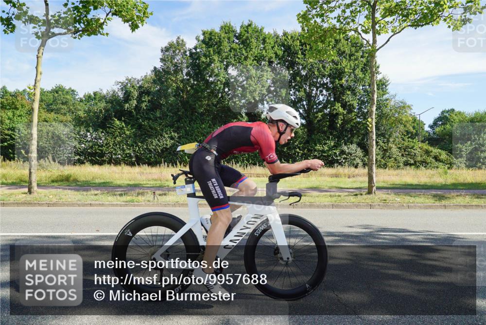 09.08.2026 - GEWOBA Citytriathlon Bremen Michael Burmester http://msf.ph/oto/9957688 09.08.2026 10:21:35 Radfahren 287, 349 meine-sportfotos.de