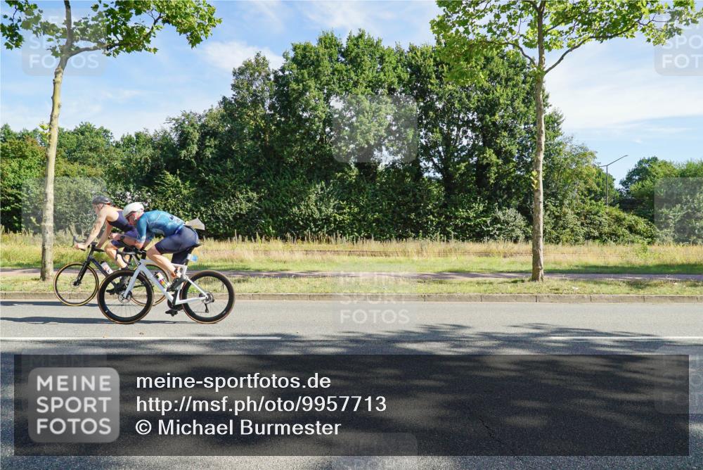 09.08.2026 - GEWOBA Citytriathlon Bremen Michael Burmester http://msf.ph/oto/9957713 09.08.2026 10:24:36 Radfahren 291, 297, 393 meine-sportfotos.de