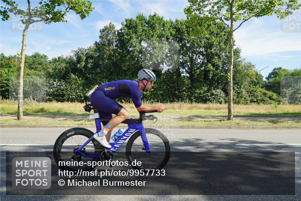 09.08.2026 - GEWOBA Citytriathlon Bremen Michael Burmester http://msf.ph/oto/9957733 09.08.2026 10:25:36 Radfahren 301, 336, 345, 376 meine-sportfotos.de