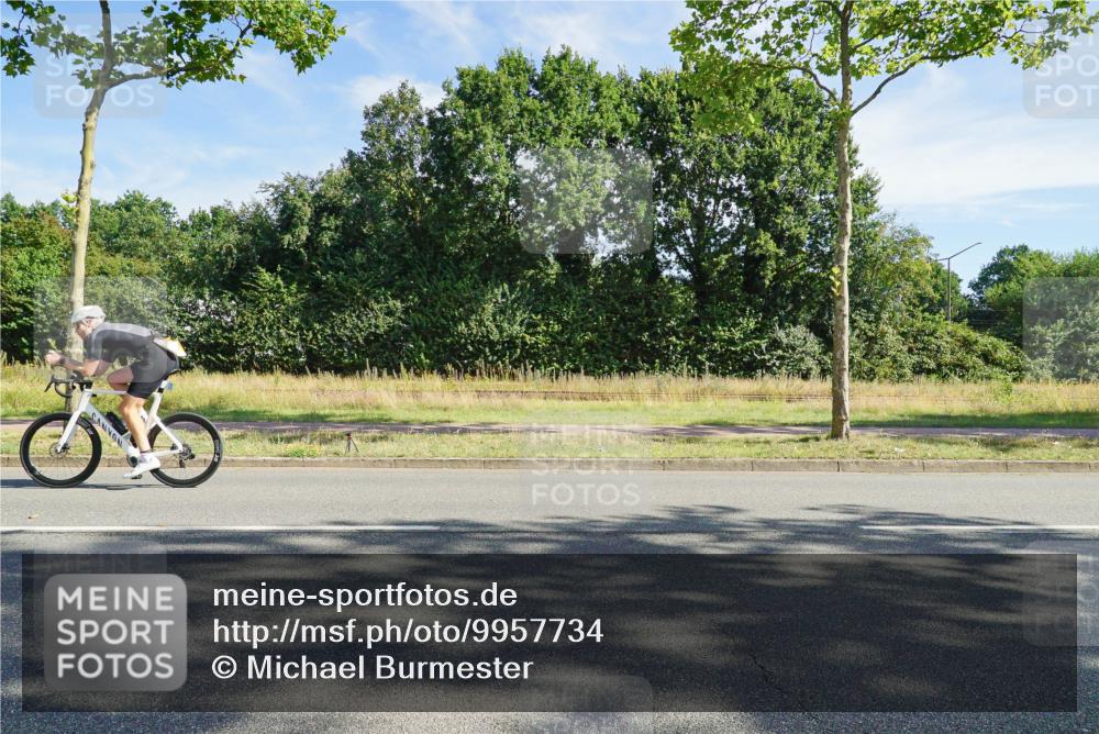 09.08.2026 - GEWOBA Citytriathlon Bremen Michael Burmester http://msf.ph/oto/9957734 09.08.2026 10:25:39 Radfahren 336, 345, 376 meine-sportfotos.de