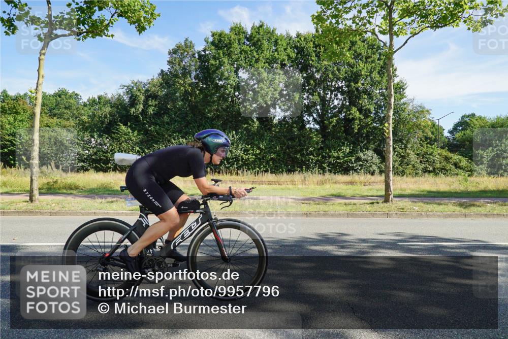09.08.2026 - GEWOBA Citytriathlon Bremen Michael Burmester http://msf.ph/oto/9957796 09.08.2026 10:28:23 Radfahren 340, 395, 502 meine-sportfotos.de