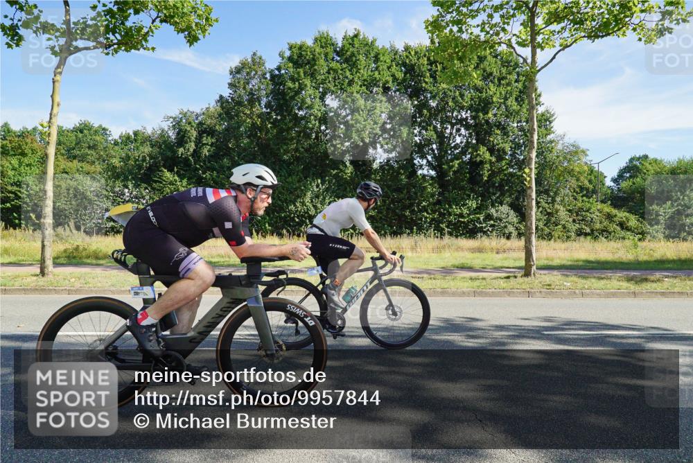09.08.2026 - GEWOBA Citytriathlon Bremen Michael Burmester http://msf.ph/oto/9957844 09.08.2026 10:29:39 Radfahren 231, 295, 298, 300, 312, 328, 363, 364, 379, 403 meine-sportfotos.de