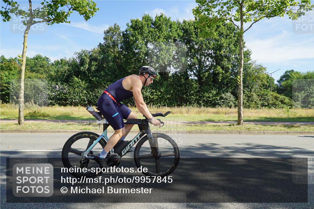 09.08.2026 - GEWOBA Citytriathlon Bremen Michael Burmester http://msf.ph/oto/9957845 09.08.2026 10:29:40 Radfahren 231, 295, 298, 300, 312, 328, 363, 364, 379, 403 meine-sportfotos.de