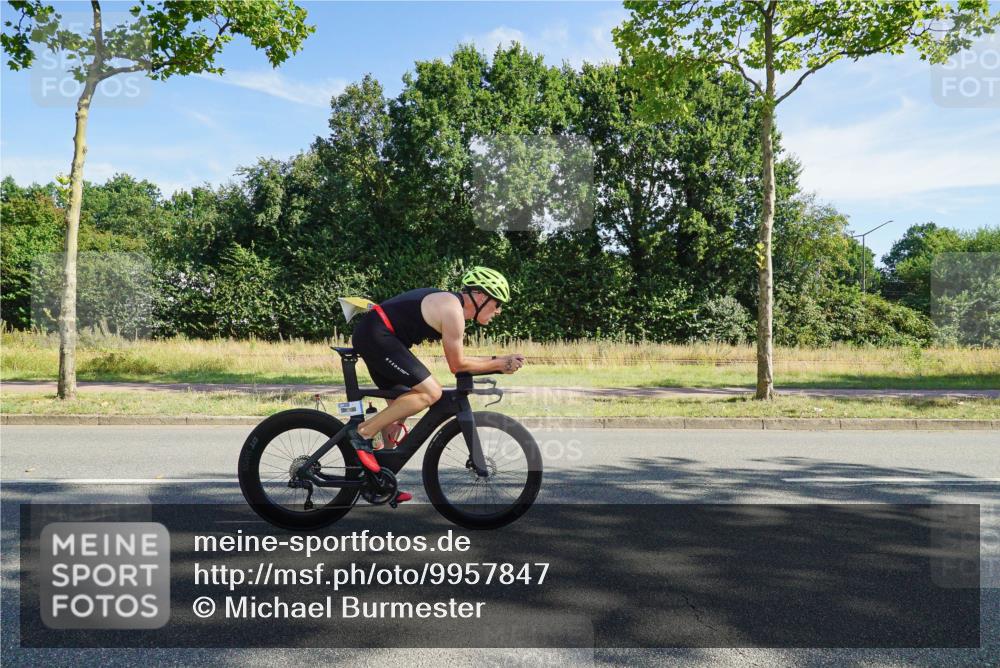 09.08.2026 - GEWOBA Citytriathlon Bremen Michael Burmester http://msf.ph/oto/9957847 09.08.2026 10:29:42 Radfahren 231, 289, 295, 298, 300, 312, 328, 363, 364, 379, 403, 406, 479 meine-sportfotos.de