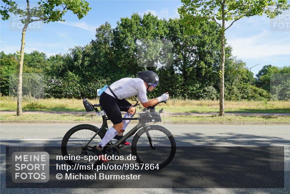 09.08.2026 - GEWOBA Citytriathlon Bremen Michael Burmester http://msf.ph/oto/9957864 09.08.2026 10:30:16 Radfahren 221, 294, 313, 350, 366, 407 meine-sportfotos.de