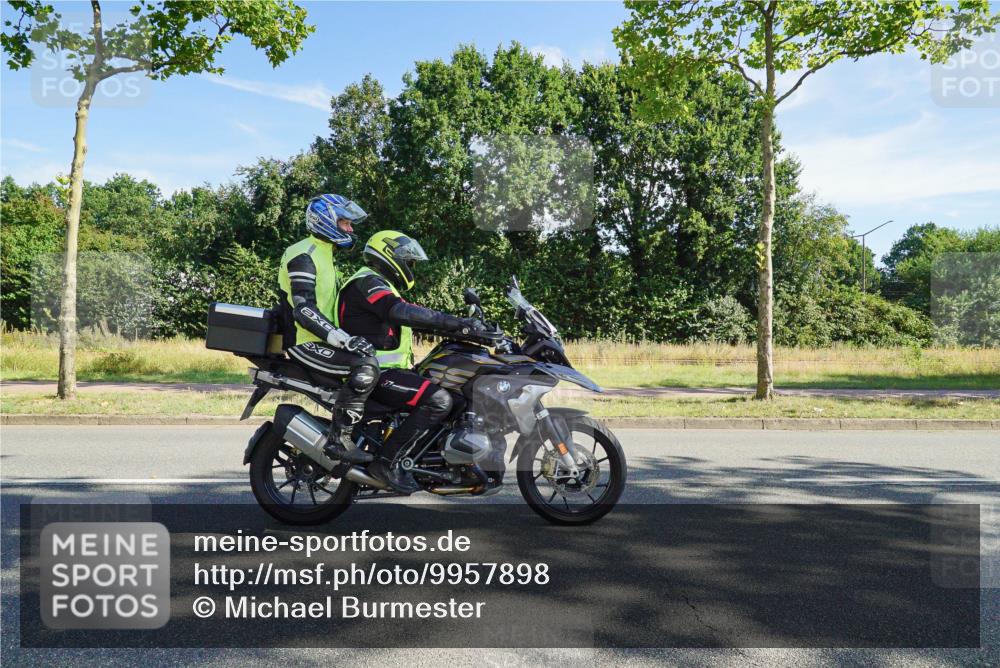 09.08.2026 - GEWOBA Citytriathlon Bremen Michael Burmester http://msf.ph/oto/9957898 09.08.2026 10:31:24 Radfahren 304, 365, 454, 472 meine-sportfotos.de