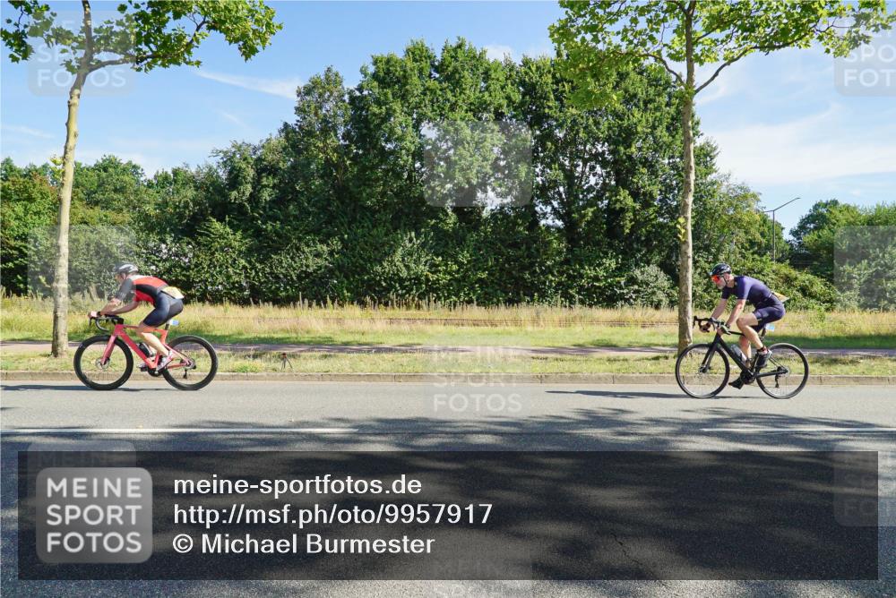 09.08.2026 - GEWOBA Citytriathlon Bremen Michael Burmester http://msf.ph/oto/9957917 09.08.2026 10:31:51 Radfahren 25, 125, 337, 344, 405, 443, 458, 481, 482, 489 meine-sportfotos.de