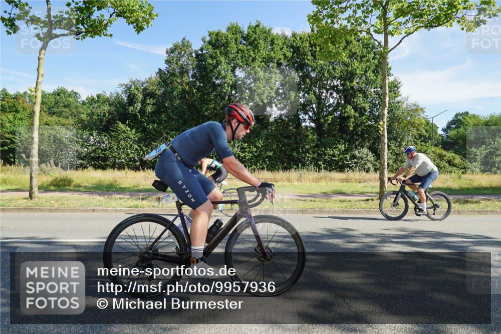 09.08.2026 - GEWOBA Citytriathlon Bremen Michael Burmester http://msf.ph/oto/9957936 09.08.2026 10:32:16 Radfahren 239, 249, 445, 456, 500 meine-sportfotos.de