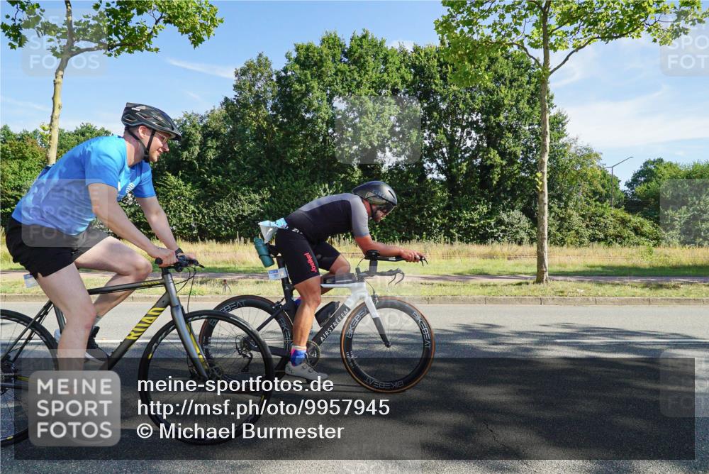 09.08.2026 - GEWOBA Citytriathlon Bremen Michael Burmester http://msf.ph/oto/9957945 09.08.2026 10:32:30 Radfahren 39, 131, 239, 249, 324, 385, 445 meine-sportfotos.de