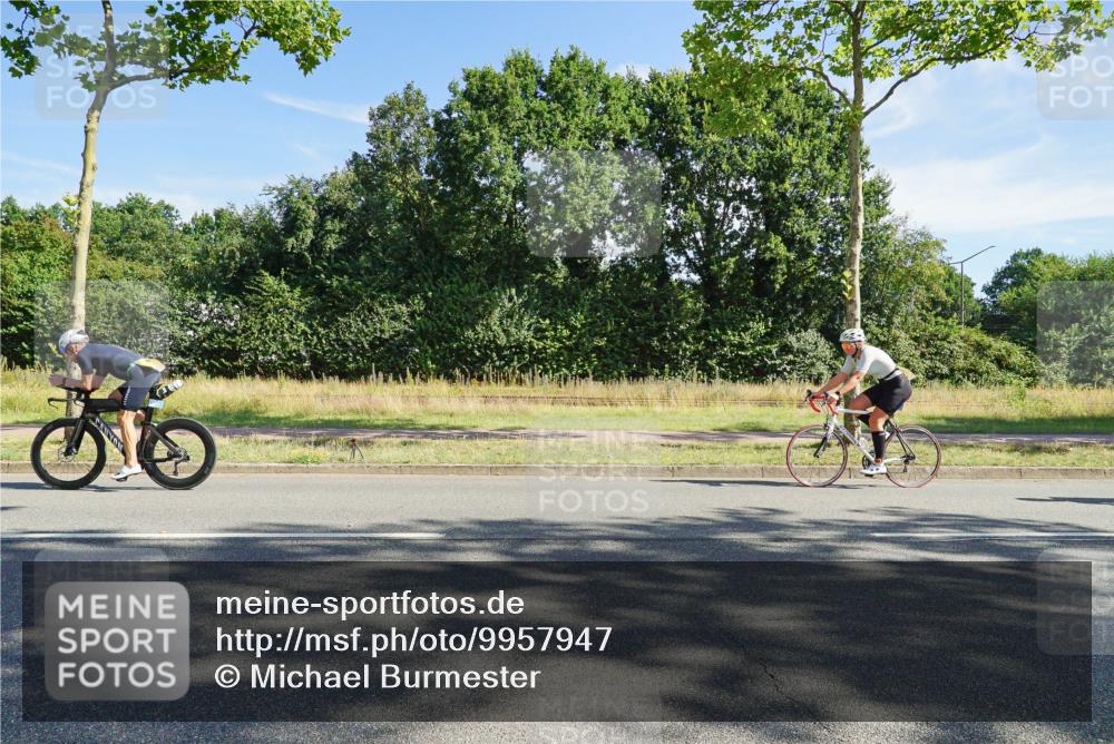 09.08.2026 - GEWOBA Citytriathlon Bremen Michael Burmester http://msf.ph/oto/9957947 09.08.2026 10:32:36 Radfahren 7, 39, 131, 303, 324, 374, 385, 515 meine-sportfotos.de