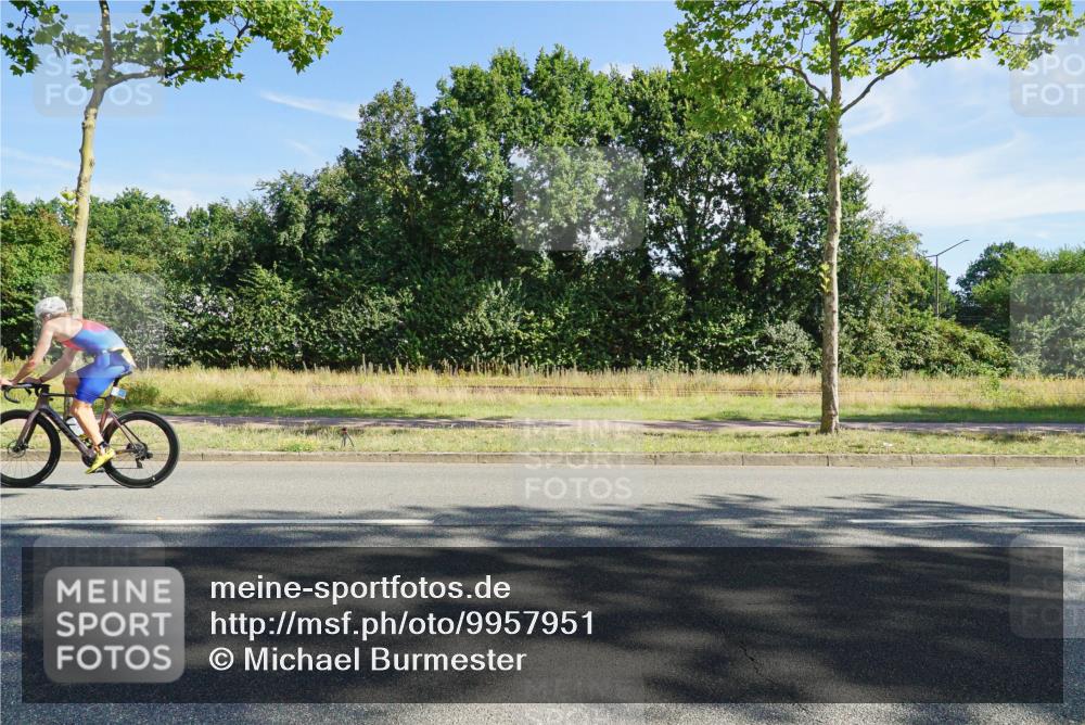 09.08.2026 - GEWOBA Citytriathlon Bremen Michael Burmester http://msf.ph/oto/9957951 09.08.2026 10:32:42 Radfahren 7, 39, 131, 303, 305, 324, 330, 374, 385, 452, 515 meine-sportfotos.de