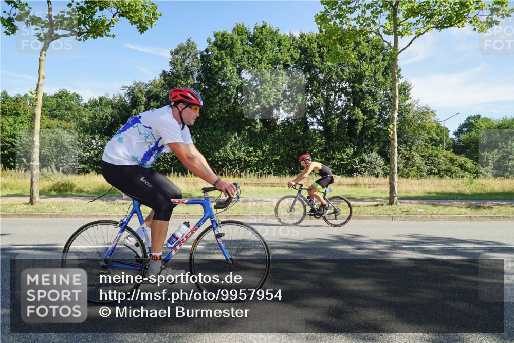 09.08.2026 - GEWOBA Citytriathlon Bremen Michael Burmester http://msf.ph/oto/9957954 09.08.2026 10:32:46 Radfahren 7, 303, 305, 324, 330, 370, 374, 385, 452, 508, 515 meine-sportfotos.de