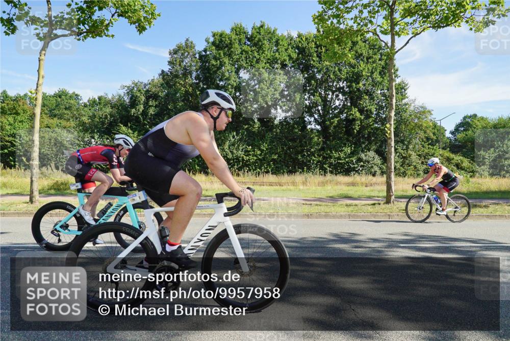 09.08.2026 - GEWOBA Citytriathlon Bremen Michael Burmester http://msf.ph/oto/9957958 09.08.2026 10:32:50 Radfahren 7, 303, 305, 324, 330, 353, 370, 374, 452, 503, 508, 515, 526 meine-sportfotos.de