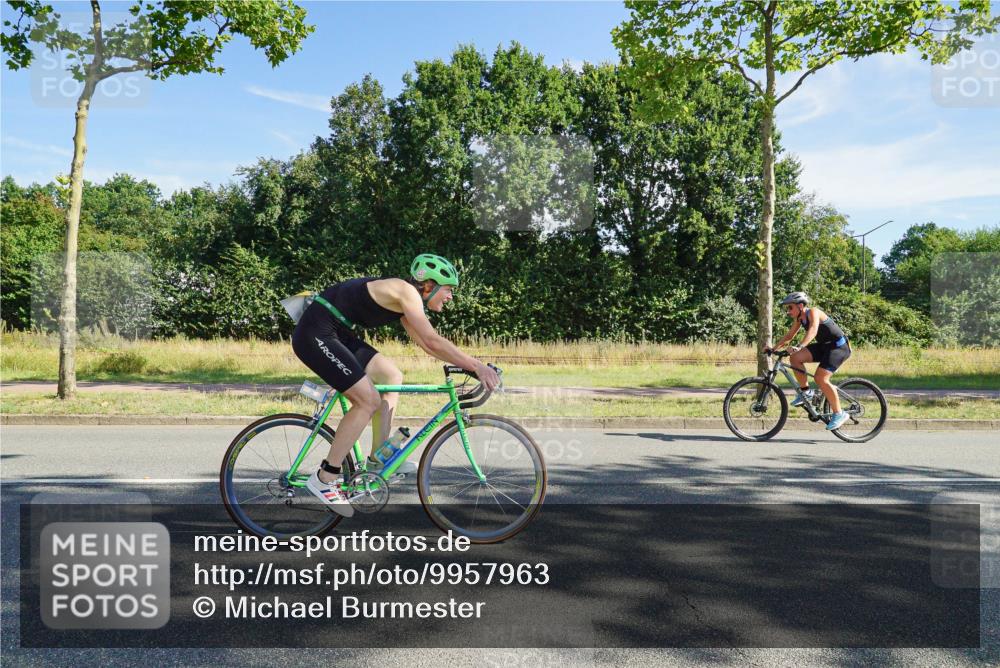 09.08.2026 - GEWOBA Citytriathlon Bremen Michael Burmester http://msf.ph/oto/9957963 09.08.2026 10:32:55 Radfahren 7, 173, 303, 305, 330, 353, 370, 419, 452, 457, 486, 493, 503, 508, 526 meine-sportfotos.de