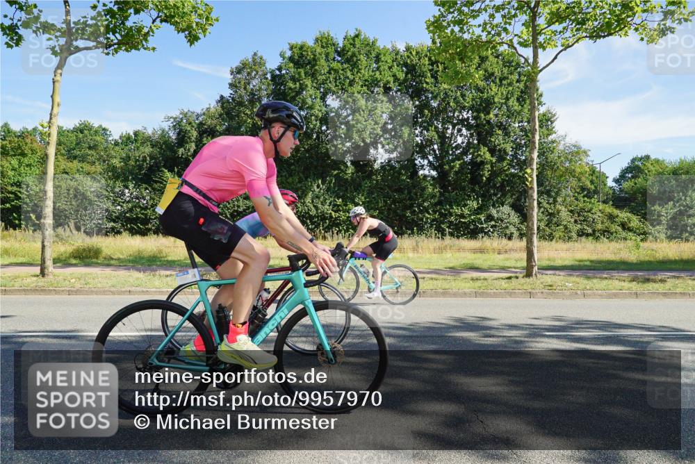 09.08.2026 - GEWOBA Citytriathlon Bremen Michael Burmester http://msf.ph/oto/9957970 09.08.2026 10:33:01 Radfahren 1, 83, 103, 173, 305, 353, 370, 413, 419, 453, 457, 486, 493, 503, 508, 526 meine-sportfotos.de