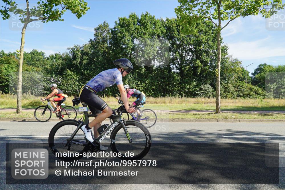 09.08.2026 - GEWOBA Citytriathlon Bremen Michael Burmester http://msf.ph/oto/9957978 09.08.2026 10:33:09 Radfahren 1, 63, 83, 103, 173, 302, 353, 413, 419, 453, 457, 483, 486, 493 meine-sportfotos.de