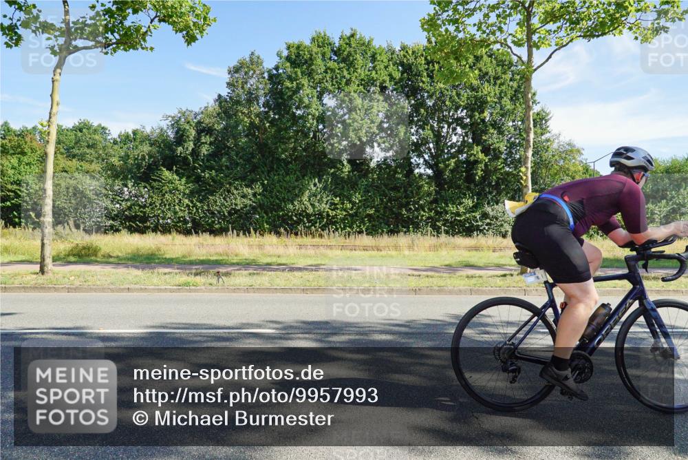 09.08.2026 - GEWOBA Citytriathlon Bremen Michael Burmester http://msf.ph/oto/9957993 09.08.2026 10:33:44 Radfahren 215, 280, 455, 474, 492, 510, 532 meine-sportfotos.de