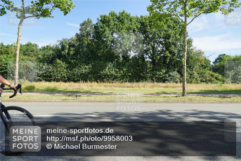 09.08.2026 - GEWOBA Citytriathlon Bremen Michael Burmester http://msf.ph/oto/9958003 09.08.2026 10:34:02 Radfahren 292, 306, 448, 474, 490, 522, 531 meine-sportfotos.de