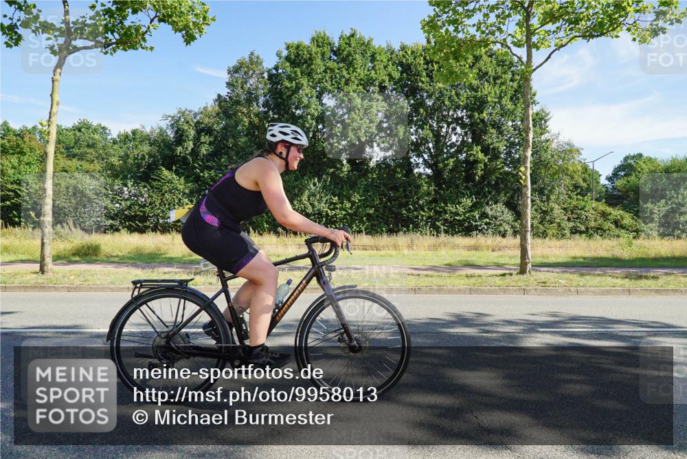 09.08.2026 - GEWOBA Citytriathlon Bremen Michael Burmester http://msf.ph/oto/9958013 09.08.2026 10:34:19 Radfahren 386, 477, 495 meine-sportfotos.de