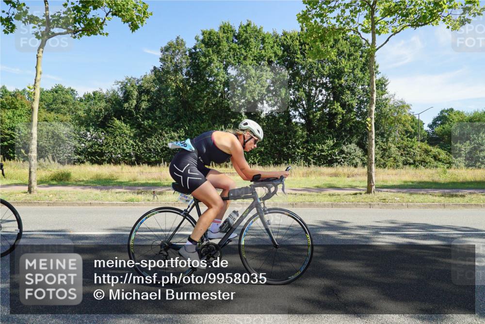09.08.2026 - GEWOBA Citytriathlon Bremen Michael Burmester http://msf.ph/oto/9958035 09.08.2026 10:34:49 Radfahren 95, 99, 137, 193, 207, 209, 367, 399, 439, 461, 501, 521 meine-sportfotos.de