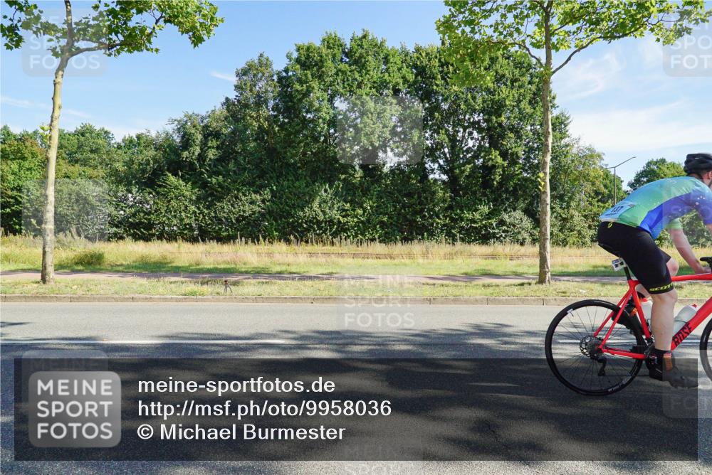 09.08.2026 - GEWOBA Citytriathlon Bremen Michael Burmester http://msf.ph/oto/9958036 09.08.2026 10:34:50 Radfahren 95, 99, 137, 193, 207, 209, 367, 399, 439, 461, 501, 514, 521 meine-sportfotos.de