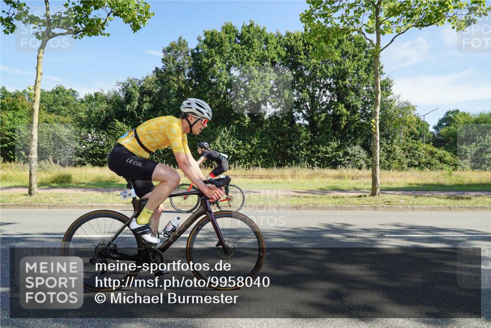 09.08.2026 - GEWOBA Citytriathlon Bremen Michael Burmester http://msf.ph/oto/9958040 09.08.2026 10:34:55 Radfahren 95, 137, 193, 207, 209, 399, 439, 461, 501, 513, 514, 521 meine-sportfotos.de
