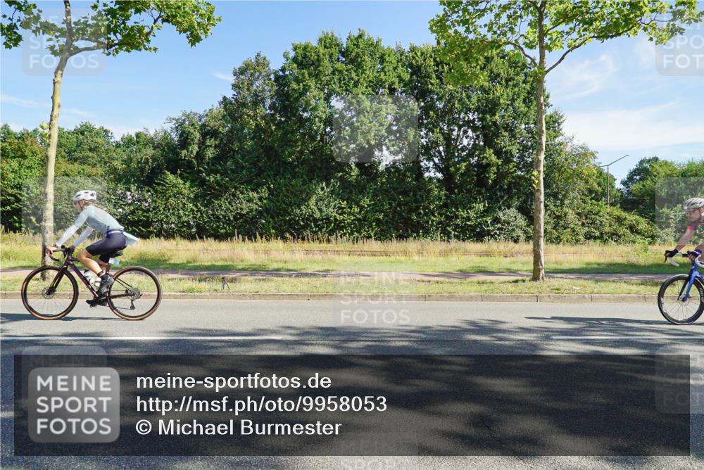 09.08.2026 - GEWOBA Citytriathlon Bremen Michael Burmester http://msf.ph/oto/9958053 09.08.2026 10:35:08 Radfahren 95, 129, 143, 169, 207, 436, 446, 467, 473, 476, 501, 513, 514, 527 meine-sportfotos.de