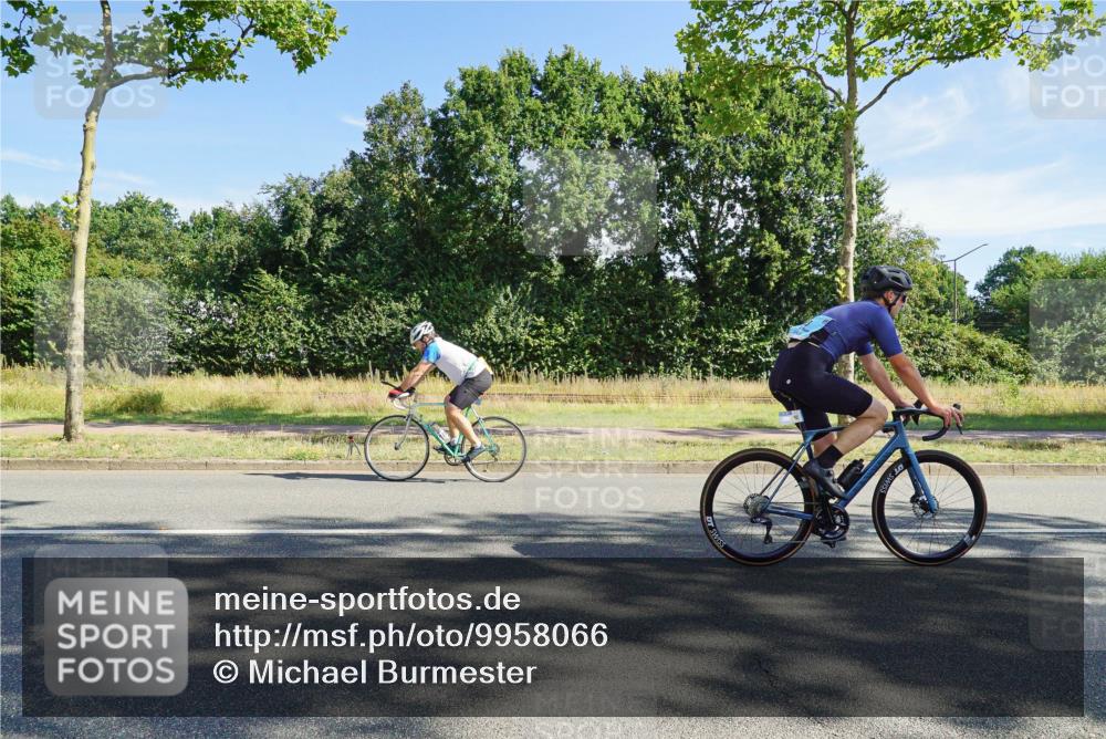 09.08.2026 - GEWOBA Citytriathlon Bremen Michael Burmester http://msf.ph/oto/9958066 09.08.2026 10:35:20 Radfahren 3, 27, 129, 143, 169, 175, 195, 243, 326, 436, 440, 446, 467, 473, 476, 487, 527 meine-sportfotos.de