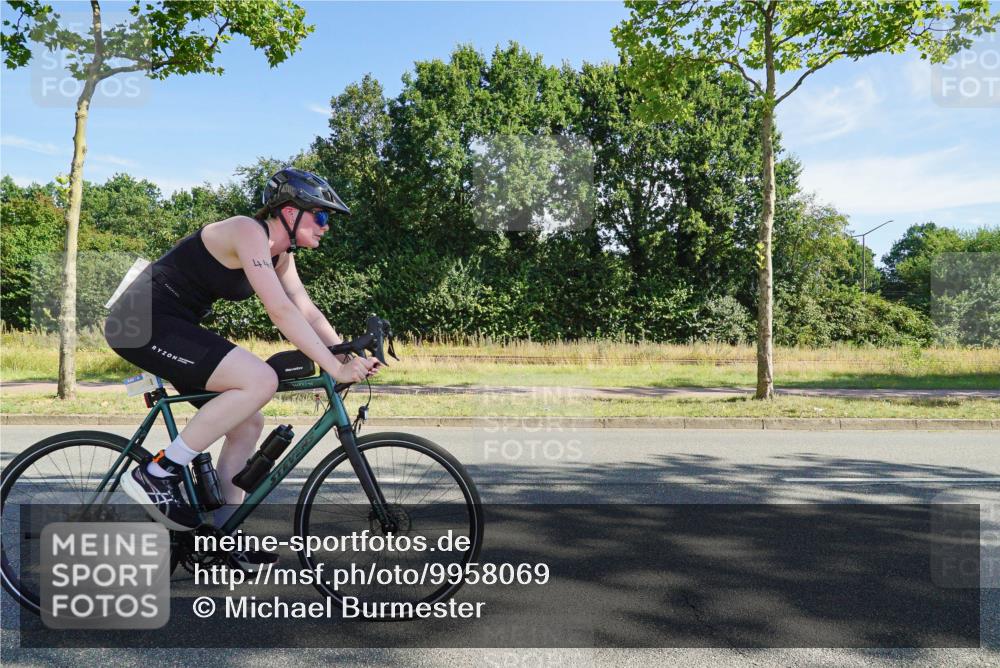 09.08.2026 - GEWOBA Citytriathlon Bremen Michael Burmester http://msf.ph/oto/9958069 09.08.2026 10:35:22 Radfahren 3, 27, 87, 129, 143, 169, 175, 189, 195, 243, 326, 361, 436, 440, 446, 467, 473, 476, 487 meine-sportfotos.de