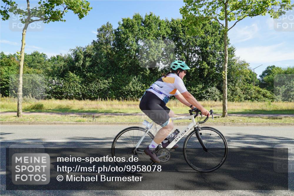 09.08.2026 - GEWOBA Citytriathlon Bremen Michael Burmester http://msf.ph/oto/9958078 09.08.2026 10:35:32 Radfahren 3, 15, 43, 57, 87, 141, 175, 189, 243, 361, 440, 504 meine-sportfotos.de