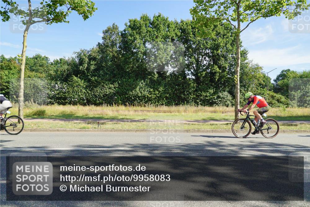 09.08.2026 - GEWOBA Citytriathlon Bremen Michael Burmester http://msf.ph/oto/9958083 09.08.2026 10:35:38 Radfahren 15, 37, 43, 57, 87, 119, 141, 175, 181, 189, 217, 361, 423, 504, 509 meine-sportfotos.de