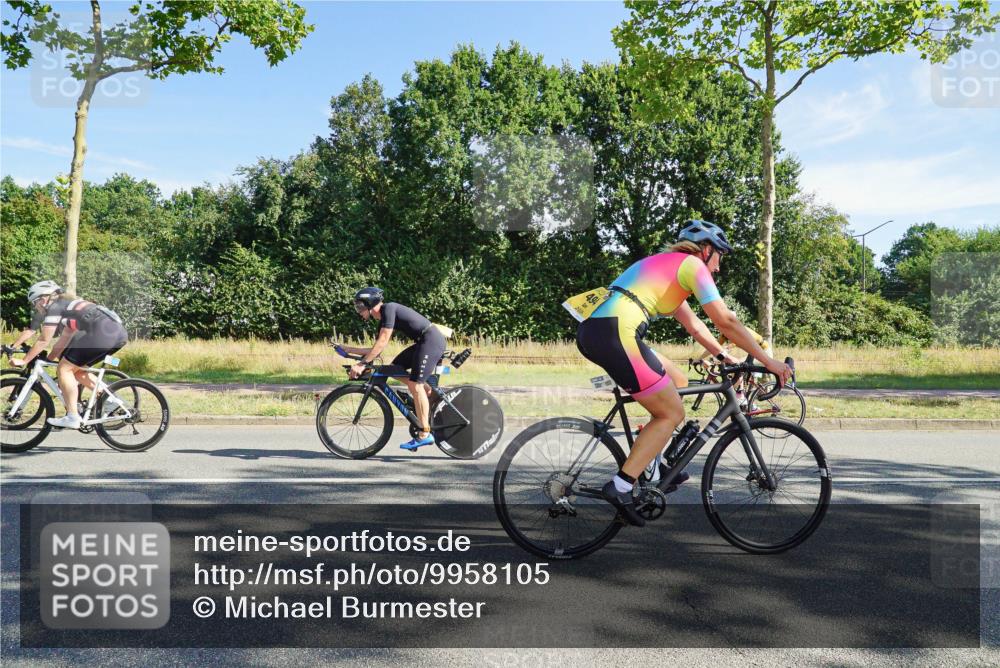 09.08.2026 - GEWOBA Citytriathlon Bremen Michael Burmester http://msf.ph/oto/9958105 09.08.2026 10:35:58 Radfahren 17, 29, 89, 107, 109, 119, 123, 151, 153, 167, 187, 201, 241, 444, 462, 466, 471, 494 meine-sportfotos.de