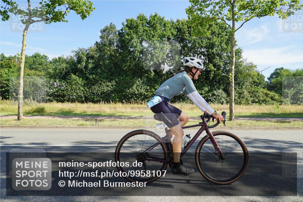 09.08.2026 - GEWOBA Citytriathlon Bremen Michael Burmester http://msf.ph/oto/9958107 09.08.2026 10:36:00 Radfahren 17, 29, 89, 109, 123, 151, 153, 167, 187, 201, 241, 390, 444, 462, 466, 471, 494 meine-sportfotos.de