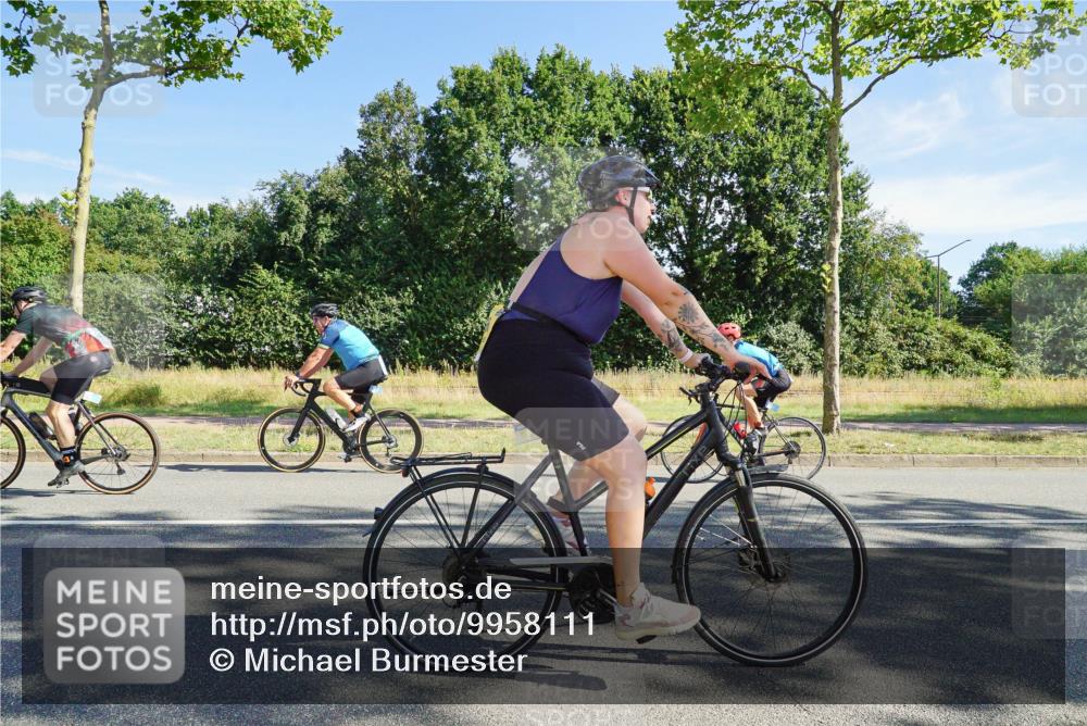 09.08.2026 - GEWOBA Citytriathlon Bremen Michael Burmester http://msf.ph/oto/9958111 09.08.2026 10:36:07 Radfahren 23, 89, 109, 123, 151, 153, 167, 187, 390, 444, 460, 466, 480, 494, 530 meine-sportfotos.de
