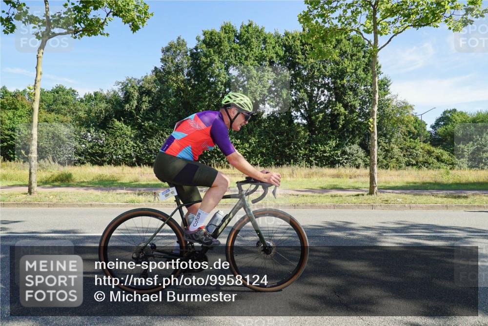 09.08.2026 - GEWOBA Citytriathlon Bremen Michael Burmester http://msf.ph/oto/9958124 09.08.2026 10:36:24 Radfahren 21, 23, 135, 139, 163, 179, 211, 233, 460, 530 meine-sportfotos.de