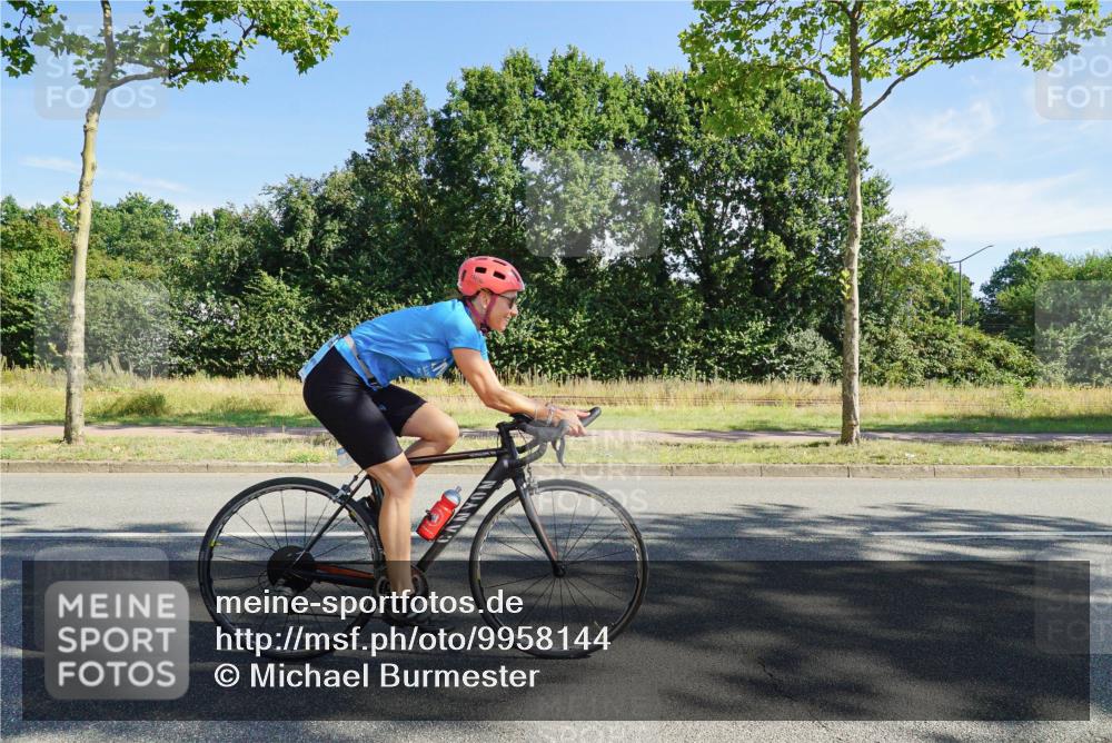 09.08.2026 - GEWOBA Citytriathlon Bremen Michael Burmester http://msf.ph/oto/9958144 09.08.2026 10:36:54 Radfahren 13, 33, 67, 85, 93, 111, 157, 205, 235, 247, 349, 491 meine-sportfotos.de