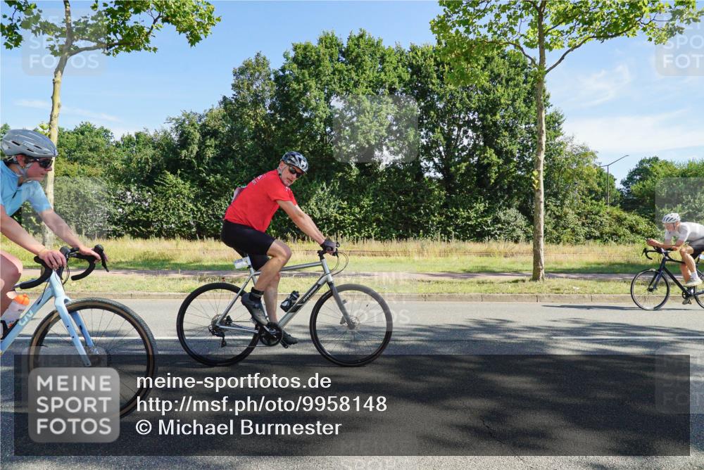 09.08.2026 - GEWOBA Citytriathlon Bremen Michael Burmester http://msf.ph/oto/9958148 09.08.2026 10:37:03 Radfahren 13, 31, 33, 55, 85, 111, 155, 205, 247 meine-sportfotos.de