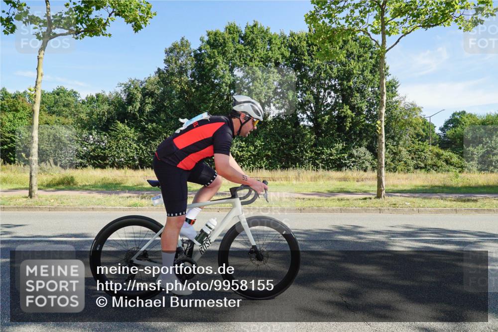 09.08.2026 - GEWOBA Citytriathlon Bremen Michael Burmester http://msf.ph/oto/9958155 09.08.2026 10:37:20 Radfahren 53, 61, 113, 287, 451, 459 meine-sportfotos.de