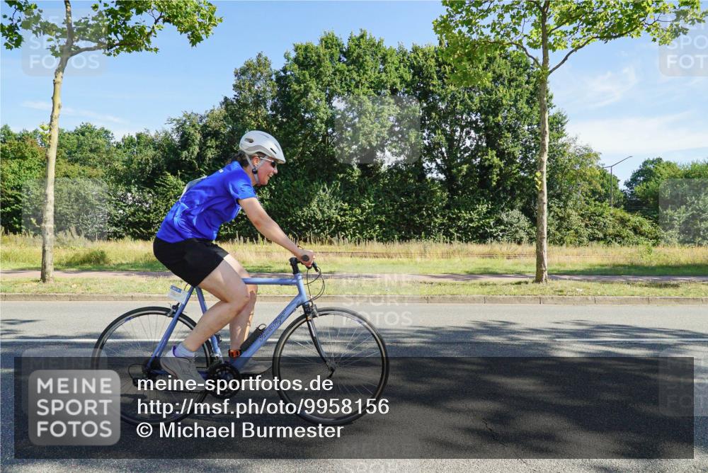 09.08.2026 - GEWOBA Citytriathlon Bremen Michael Burmester http://msf.ph/oto/9958156 09.08.2026 10:37:22 Radfahren 53, 61, 113, 287, 451, 459 meine-sportfotos.de