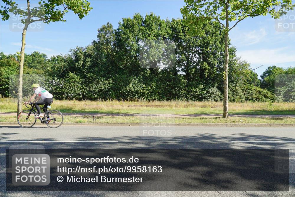 09.08.2026 - GEWOBA Citytriathlon Bremen Michael Burmester http://msf.ph/oto/9958163 09.08.2026 10:37:33 Radfahren 185, 434, 459 meine-sportfotos.de